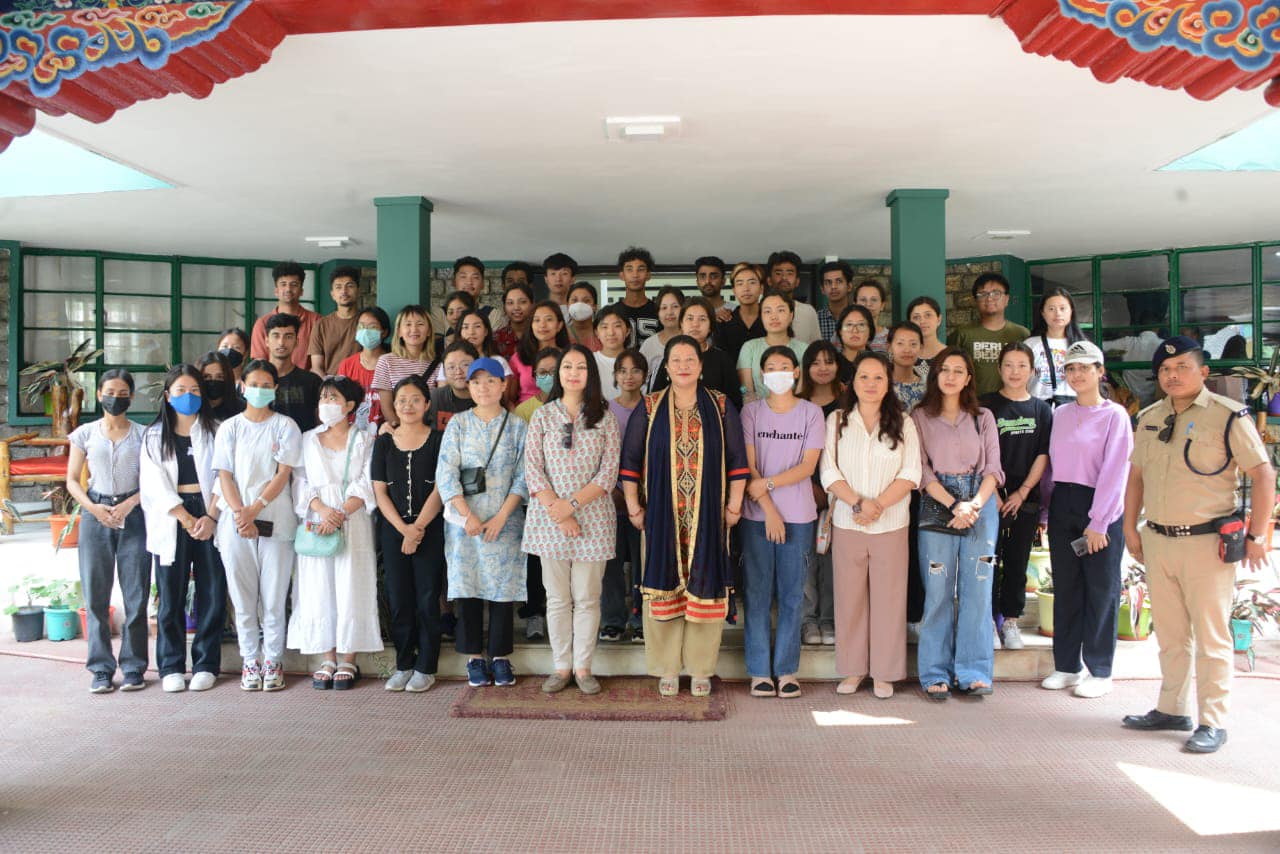 128 Sikkim Students Arrived Home From Manipur
