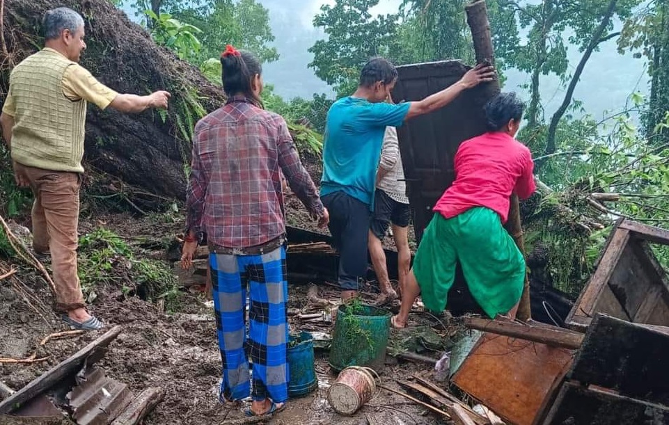 Tree fell on house killing wife of Santosh Rai in Samdong