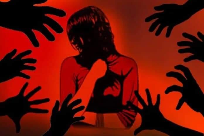 Gang Rape : Taxi Driver  and Two Others Arrested For Kidnapping and Sexual Assaulting 22-Years-Old Girl