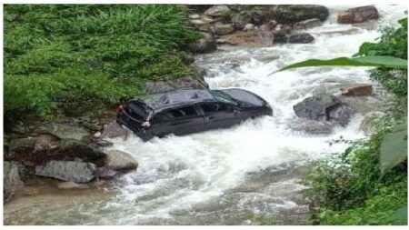 One dies leaving five injured in an accident under Maneybong-Dentam constituency