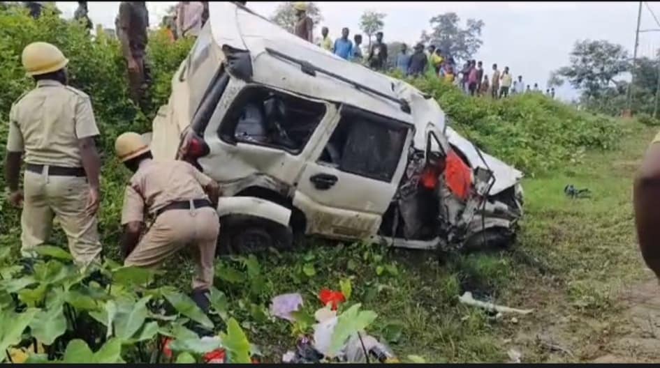 Sikkim Vehicle Accident Claims Lives of 6 Devotees on NH31