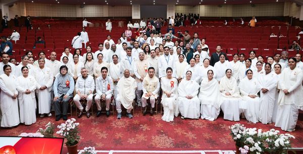 CM participates in 'Spiritual Empowerment for a Clean & Healthy Society' programme of the Brahma Kumaris