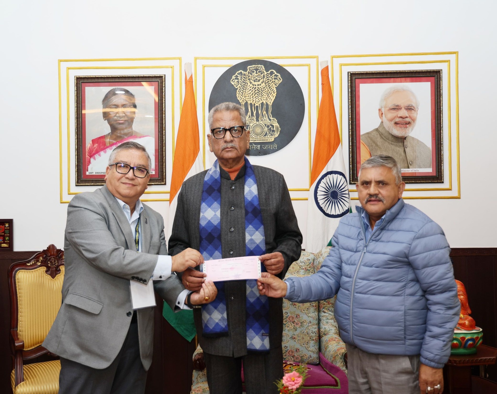 Governor Donates Rs 5 Lakh to Sikkim Football Association