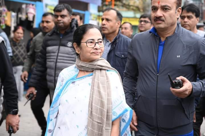 CM Mamata Banerjee Inaugurates Saras Mela in Darjeeling, Lays Foundation for Multiple Projects