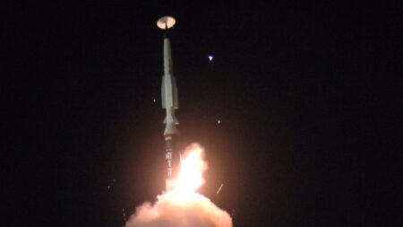 India Successfully Tests Long-Range Hypersonic Missile India Successfully Tests Long-Range Hypersonic Missile