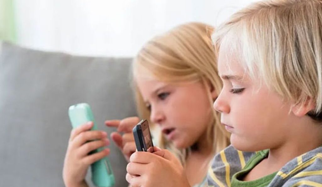 Australia to Ban Social Media for Under-16s: PM Albanese Announces Tough New Legislation