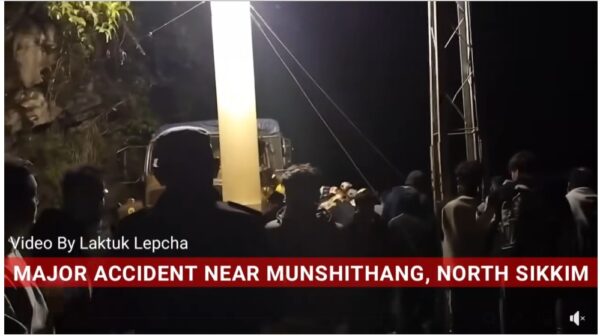 Tourist Vehicle Plunges Into Teesta in North Sikkim; Nine Still Missing, Rescue Operations Ongoing Tourist Vehicle Plunges Into Teesta in North Sikkim; Nine Still Missing, Rescue Operations Ongoing