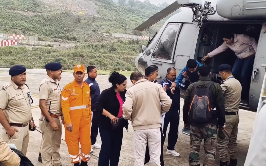 First Batch Of Tourists Rescued From North Sikkim By IAF Chopper In Pakyong Airport