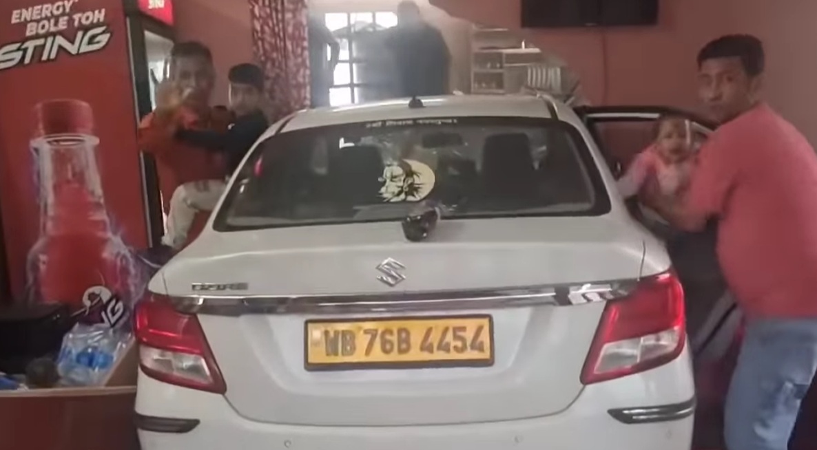 Car Loses Control, Crashes Into Roadside Eatery on Rohini Road in Darjeeling