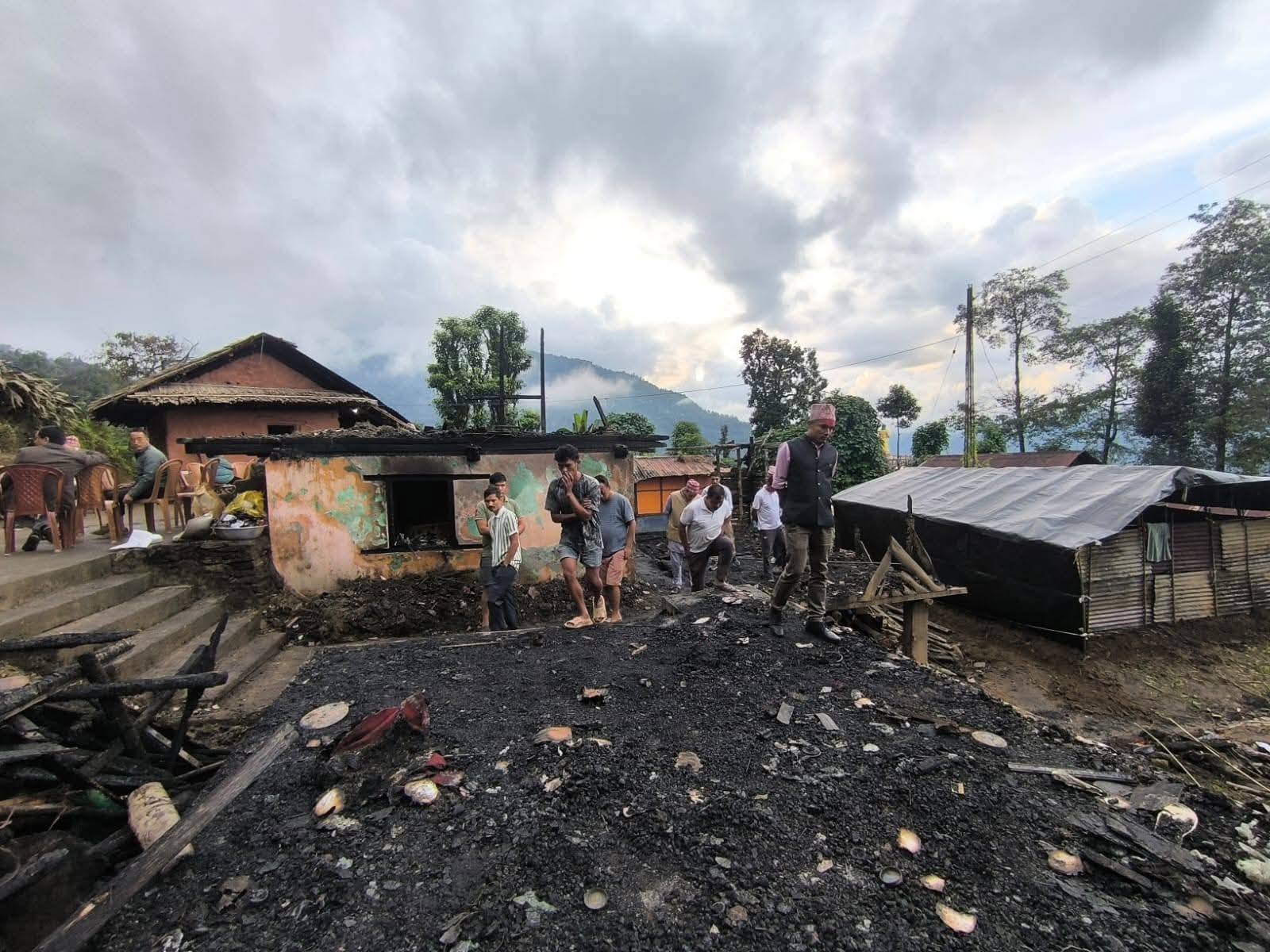 Major Fire Destroys Three Houses in Hee Patal