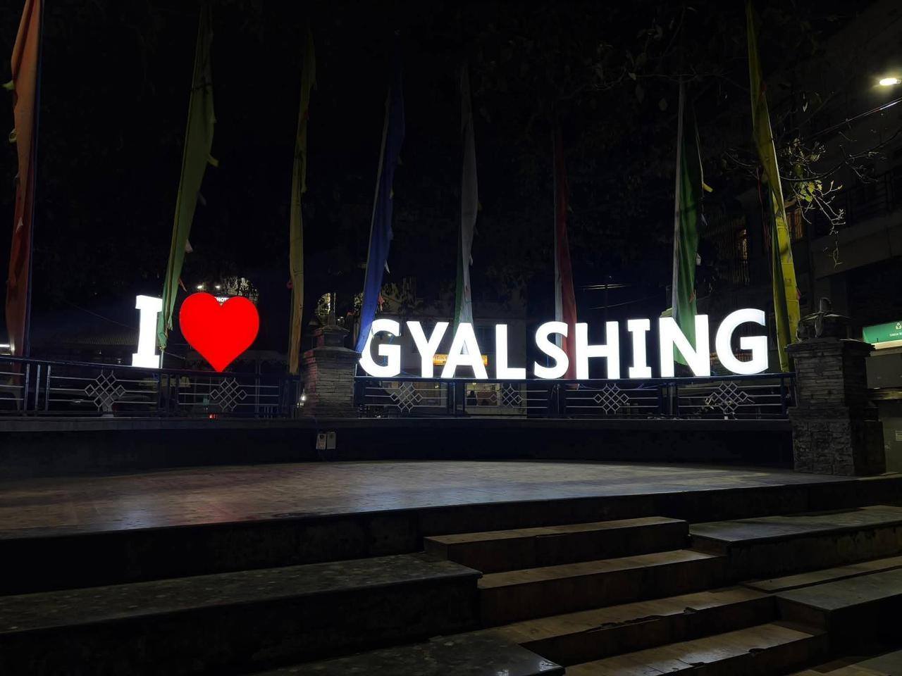 “I Love Gyalshing” Signage Unveiled to Boost Town’s Charm and Civic Pride