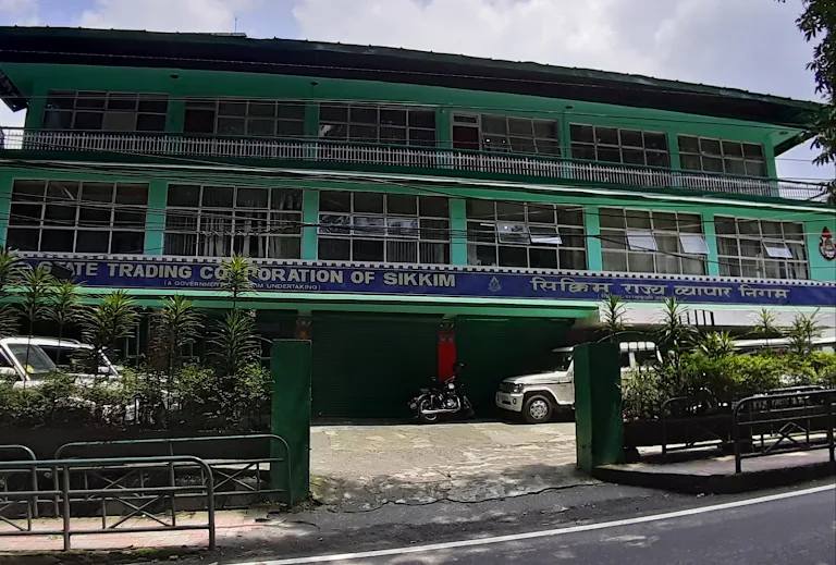 Sikkim Authorities Urge Calm: No LPG Shortage, Panic Buying to Blame for Recent Rush